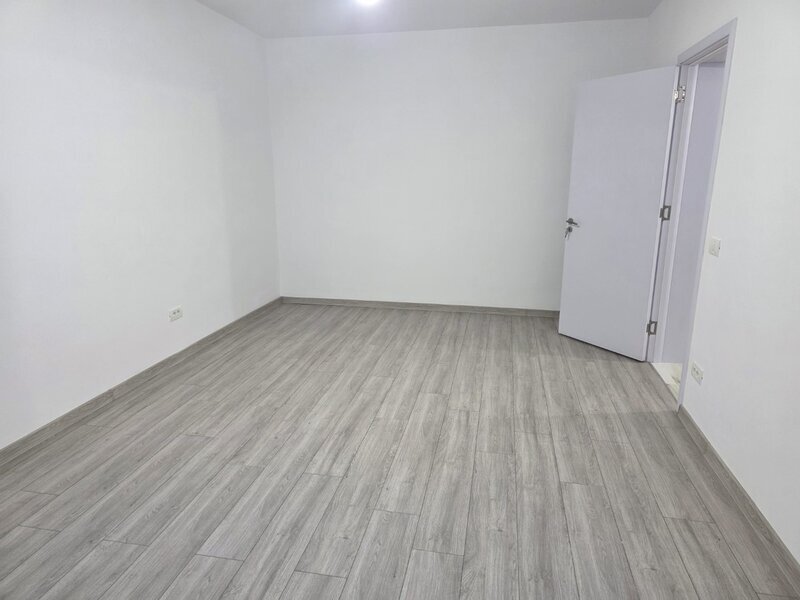 Titan, chiar pe Barajul Lotru, 5 minute metrou, parc IOR, bloc mixt